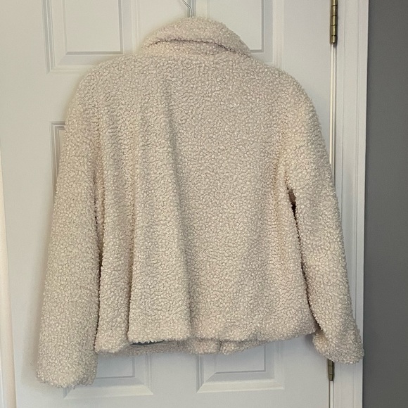 Sherpa Button Up Jacket - Picture 2 of 4